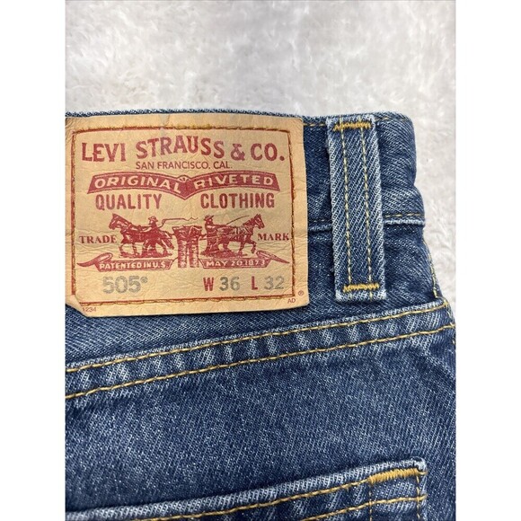 Levi’s 505 Men’s Jeans 36x32 Regular Fit Straight Stonewash Blue Denim Cotton - Picture 4 of 11